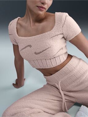 Nike Sportswear Phoenix Cozy Bouclé Women's Short-Sleeve Cropped Knit Top